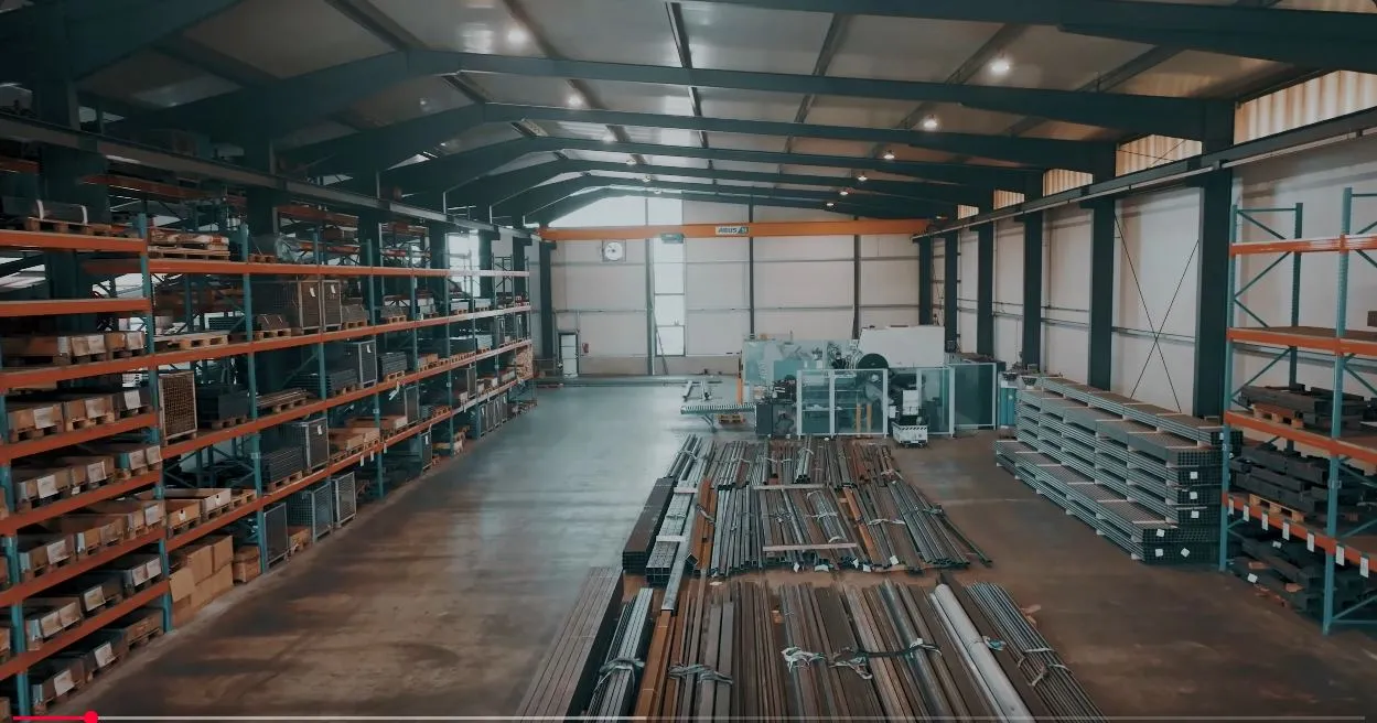 Halle Rohrlaser 2